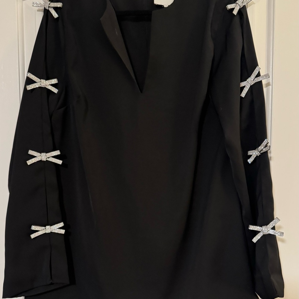 MABEL Black Long Sleeve Top